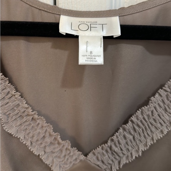 SOLD Y2K loft blouse size 8 faux satin - Picture 3 of 4